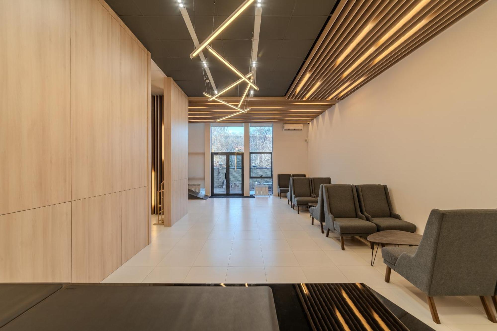 Duo Hotel By Futuro Бишкек Экстерьер фото