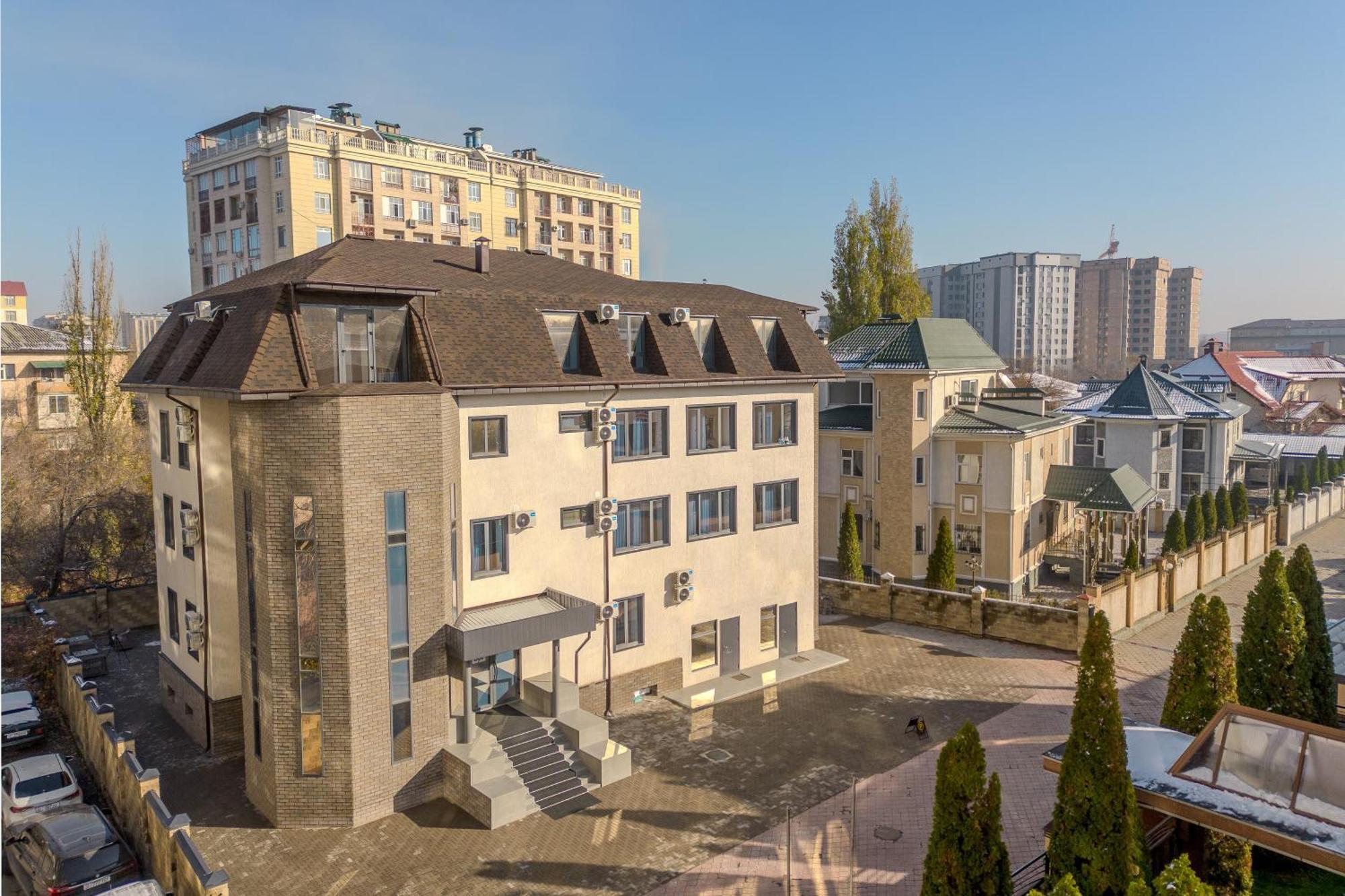Duo Hotel By Futuro Бишкек Экстерьер фото